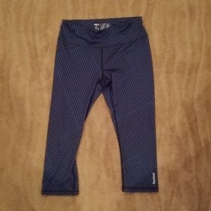 Reebok workout capris
